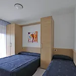 Modern Flat With Balcony In カオルレ