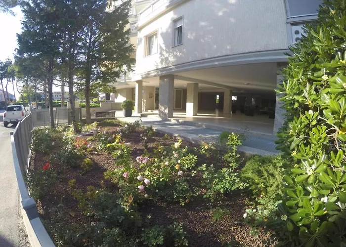 Modern Flat With Balcony In Apartamento Caorle