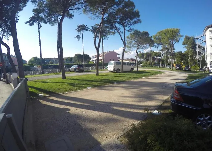 Modern Flat With Balcony In Apartamento