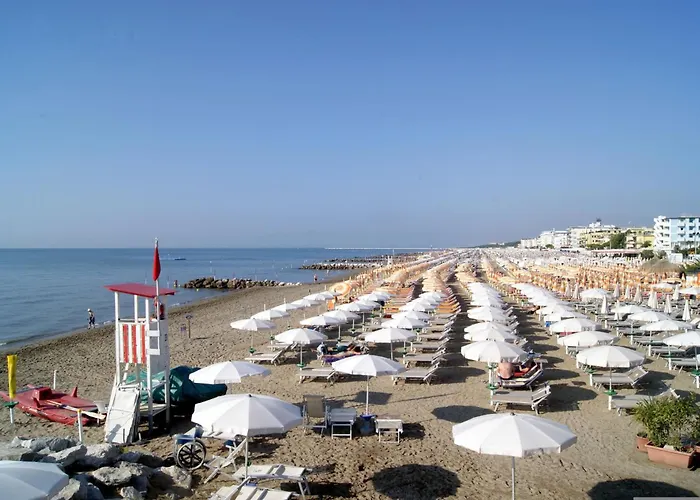 Apartamento Modern Flat With Balcony In *