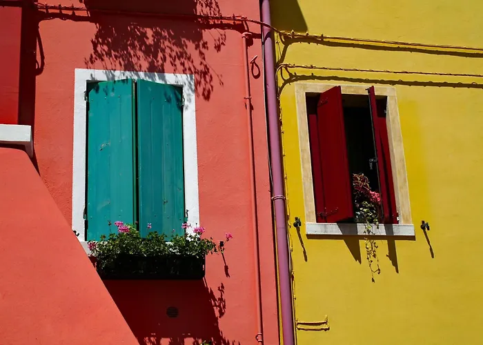 Apartamento Modern Flat With Balcony In *