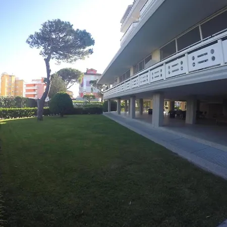 Modern Flat With Balcony In *