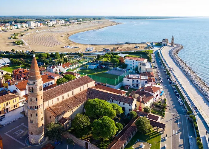 Modern Flat With Balcony In *